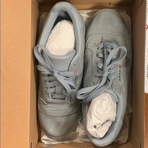 yeezy calabasas womens